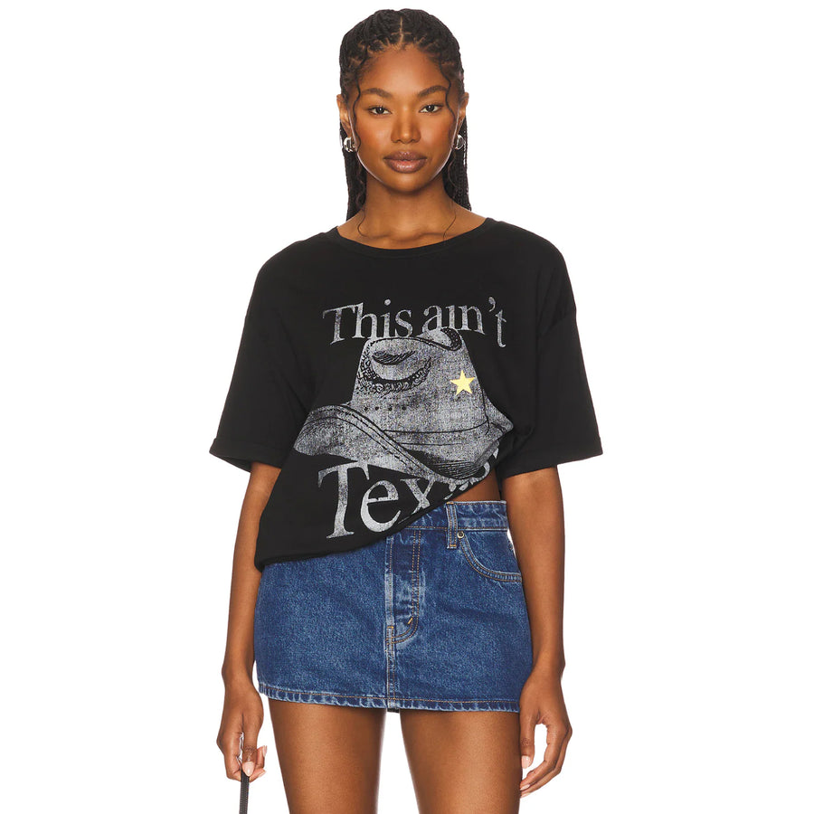 This Ain'T Texas - Oversized Tee - Black