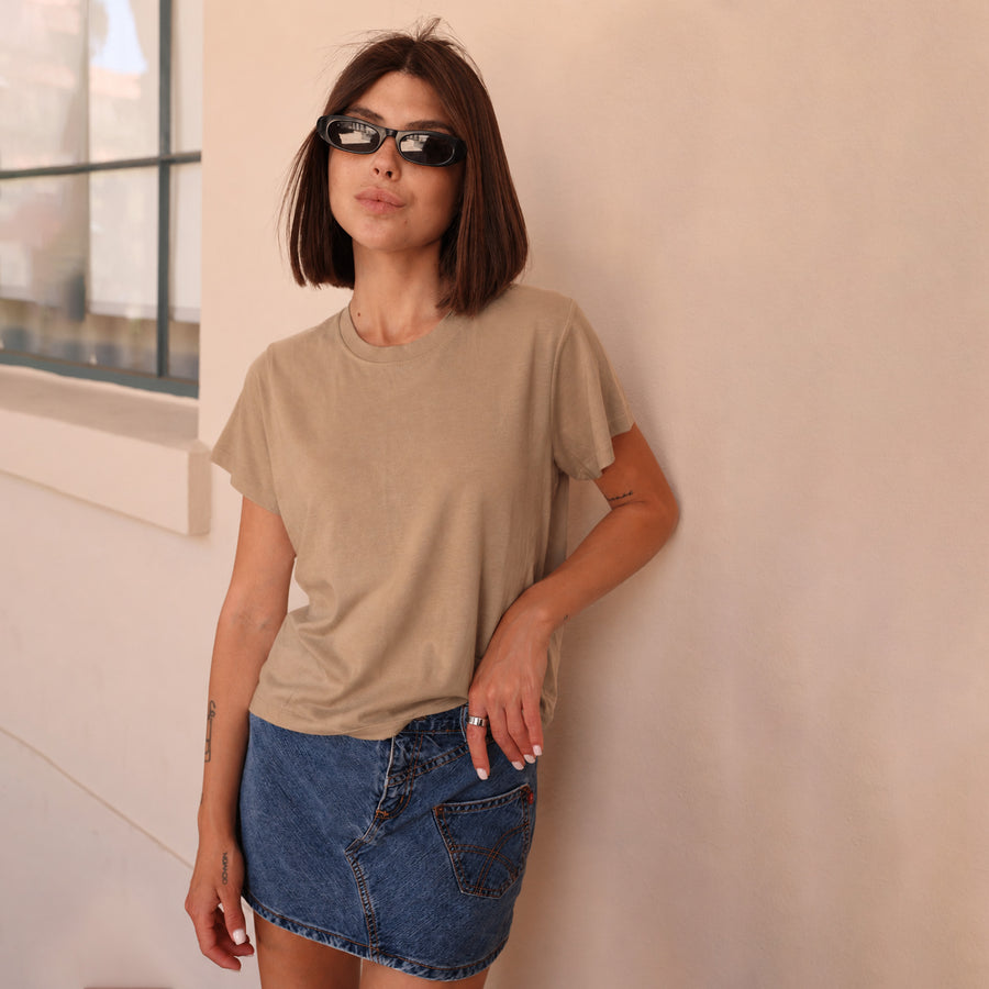 Essentials - Perfect Tee - Camel Gold